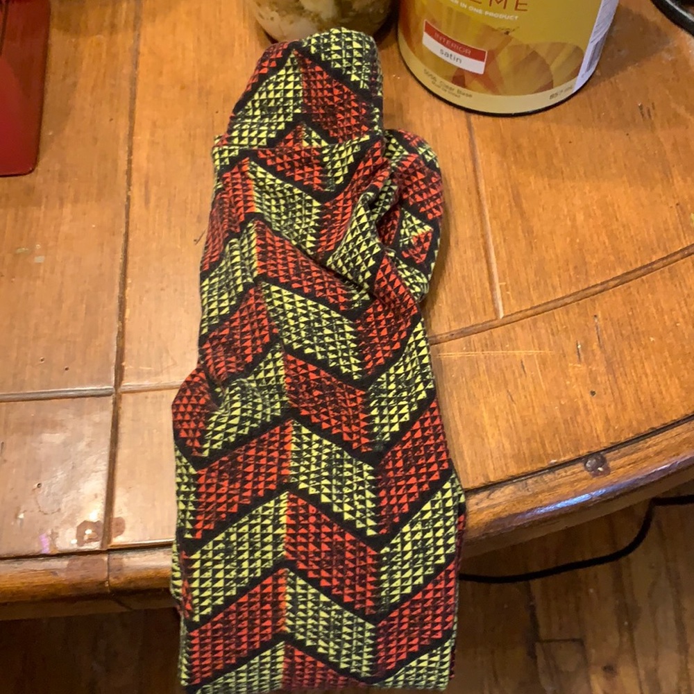 USED LuLaRoe girls SM leggings